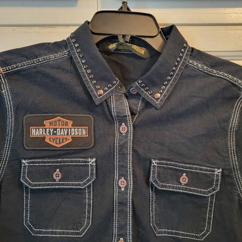 Harley Davidson Studded Raw Hem Long Sleeve Button Up Shirt - Picture 2 of 10